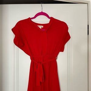 Red flowy dress. Size small. Great condition.